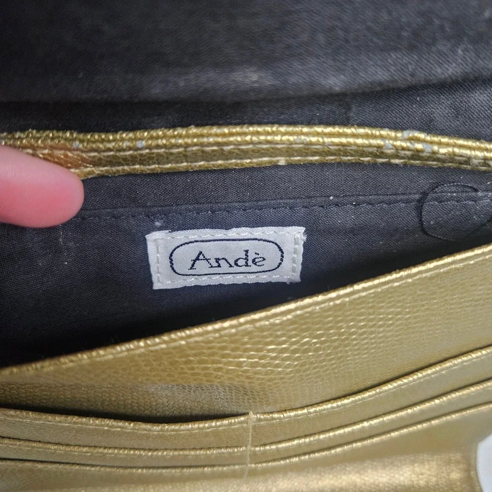 Vintage gold metallic